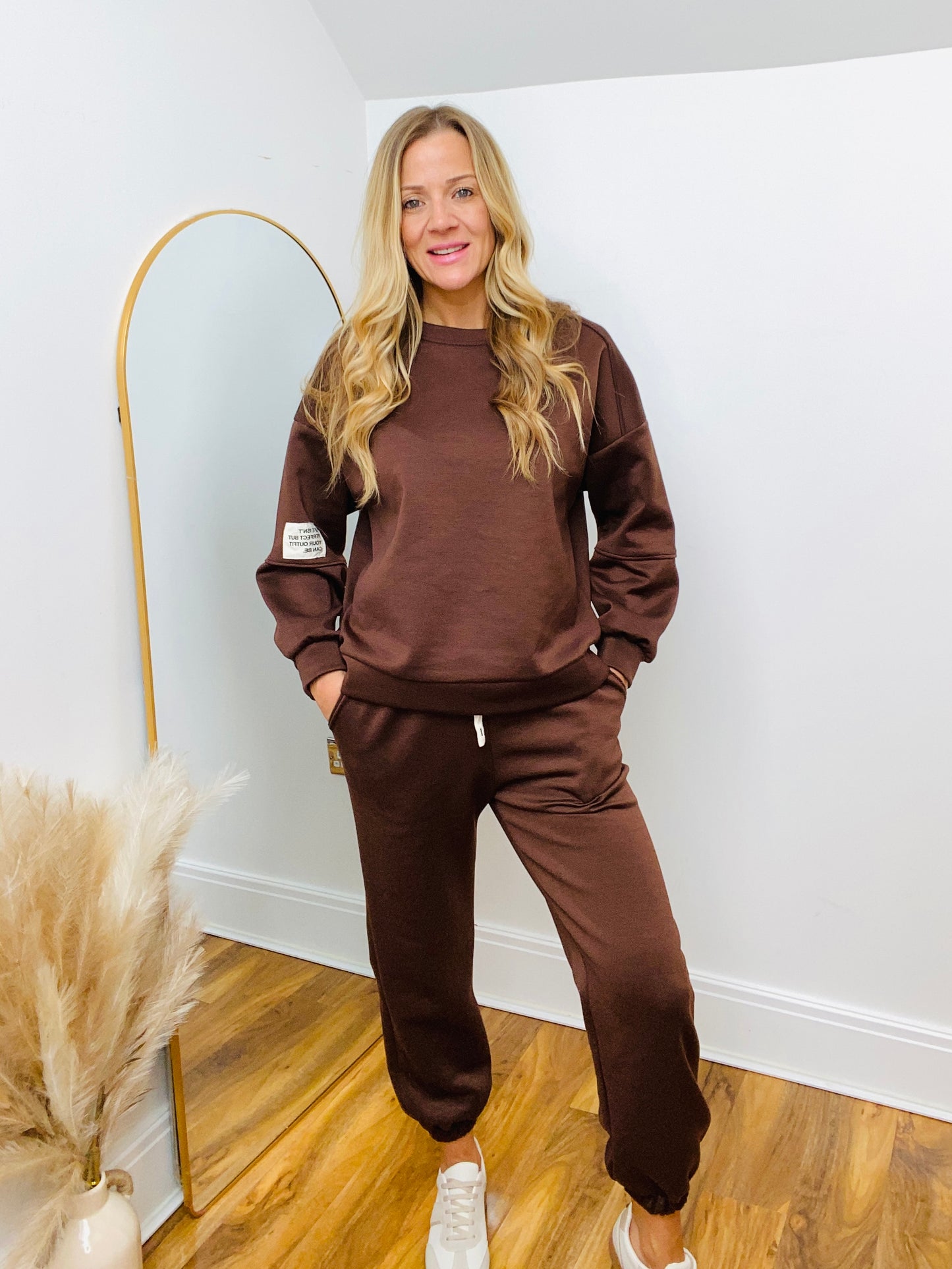 SHELLEY Chocolate Brown Sweatshirt & Cuffed Bottom Jogger Co-ord Set