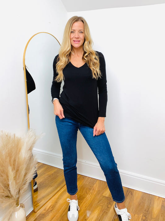 MAISE - Black Long Sleeved V neck Double Layer Top