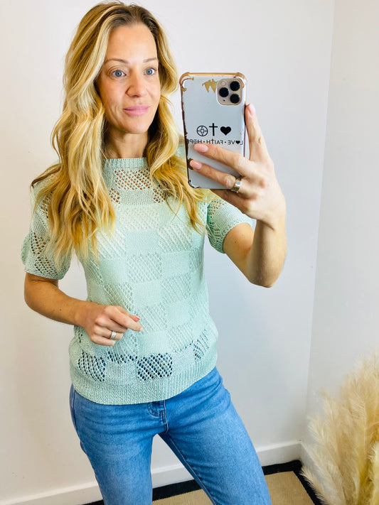 ZEENA - Fine Knit Short Sleeve Top In Mint Green