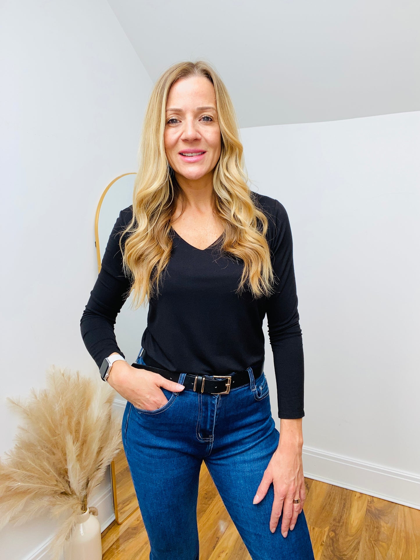 MAISE - Black Long Sleeved V neck Double Layer Top