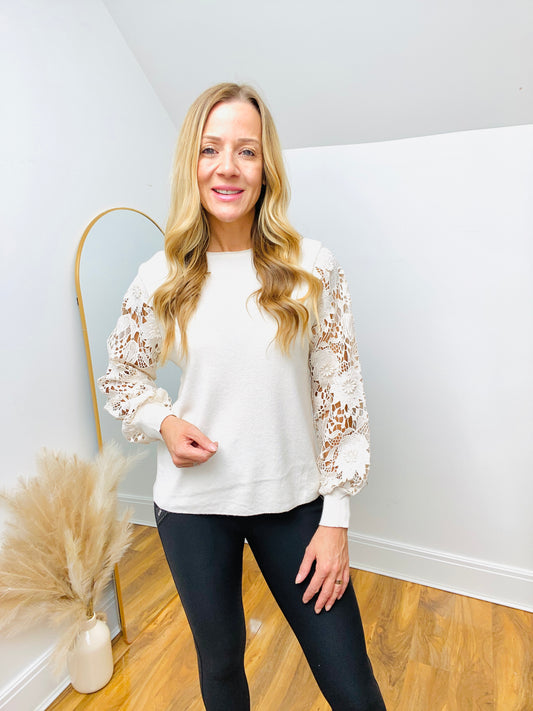 LYLA - Cream Lace Sleeve Thin Knit Top